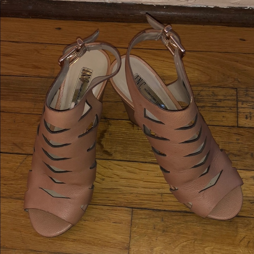 I.N.C heels, size 5 1/2